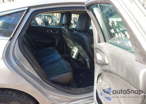 2015 Chrysler 200 C z USA, uszkodzony, nr VIN 1C3CCCCB6FN534767